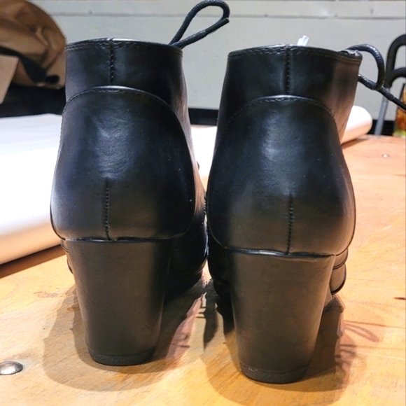 New black DREAM PAIRS Women's Fashion Casual Outdoor Low Wedge Heel Booties - Picture 5 of 9